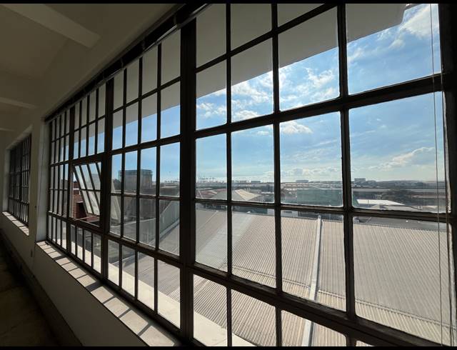 150M² BUSINESS TO LET IN WOODSTOCK